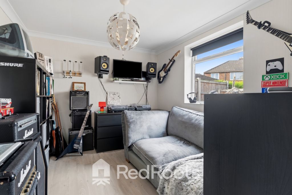 Property photo 3 of 30 5555852