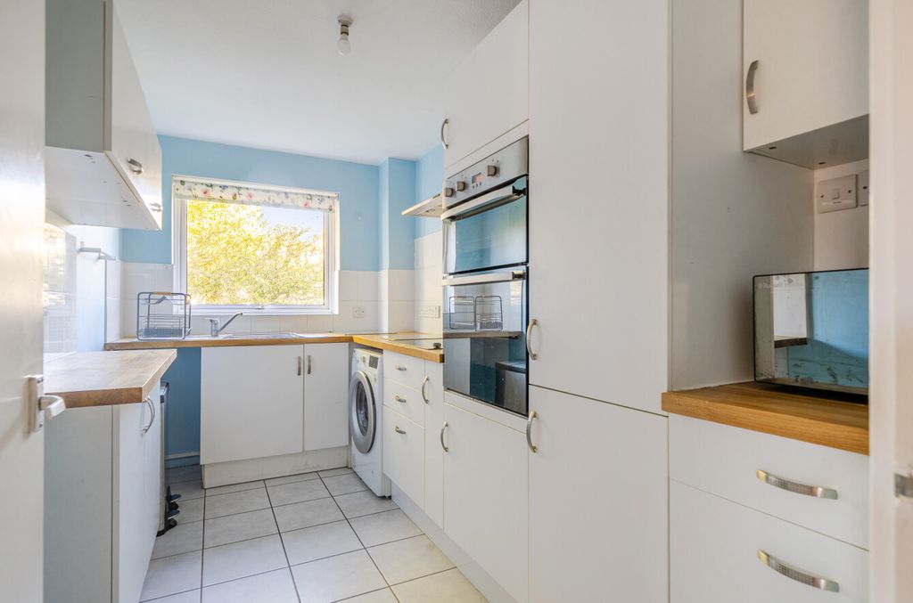 Property photo 2 of 14 1521314-15-1A0c87...