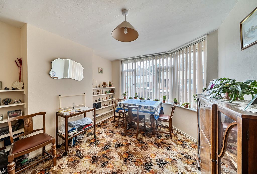 Property photo 2 of 11 1420253-9-69A030B...