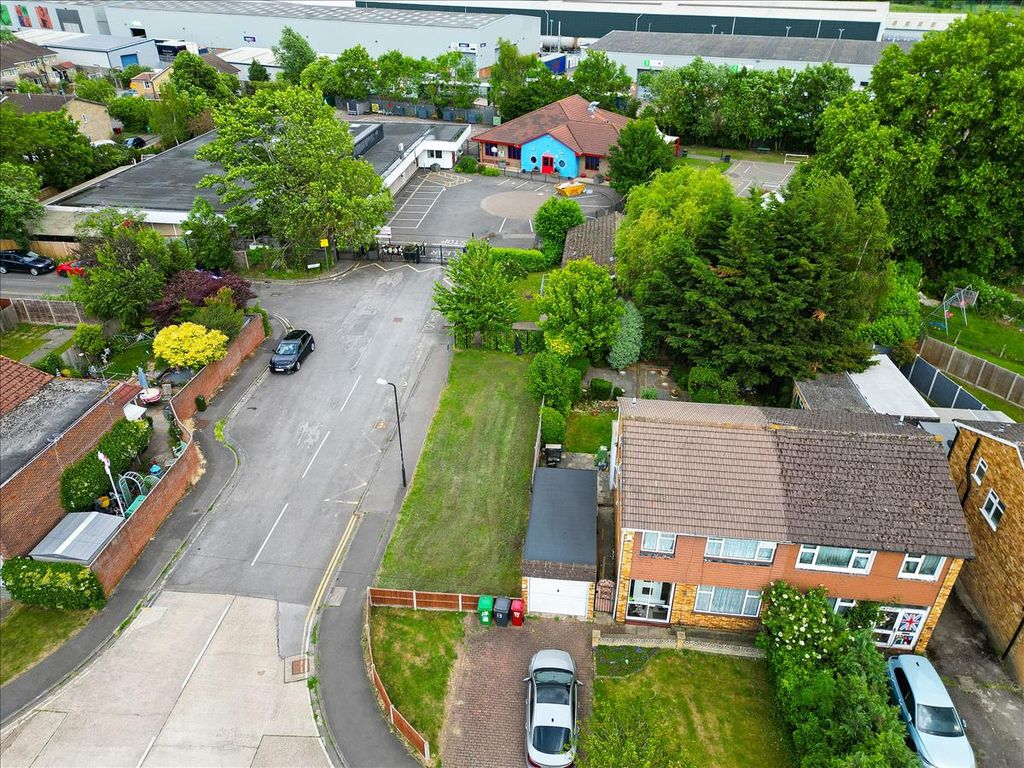 Property photo 3 of 7