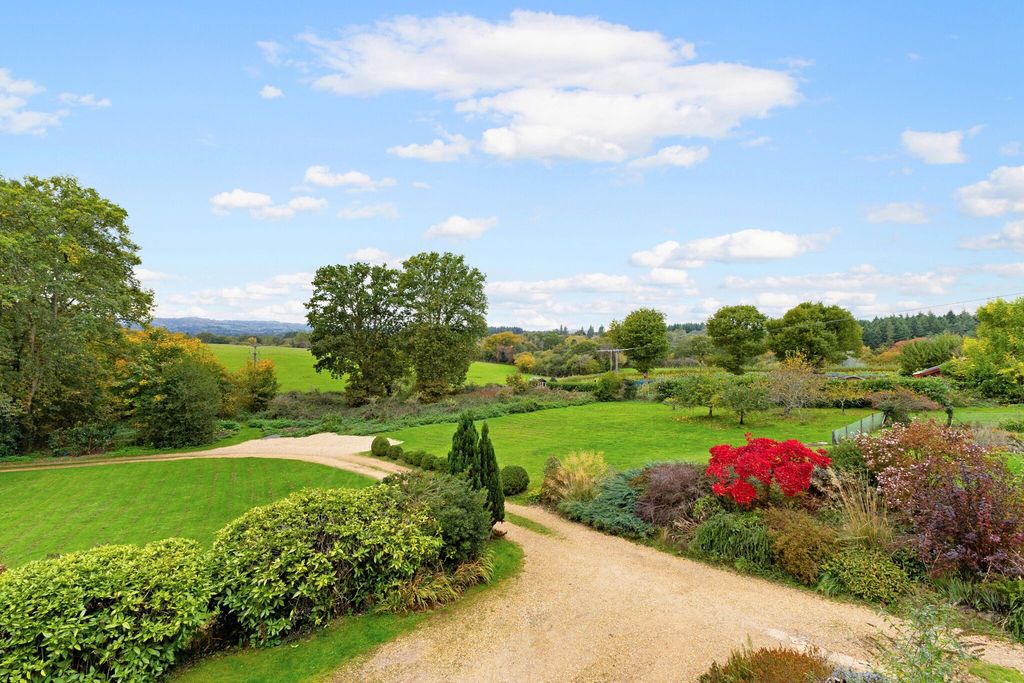 Property photo 2 of 13 2