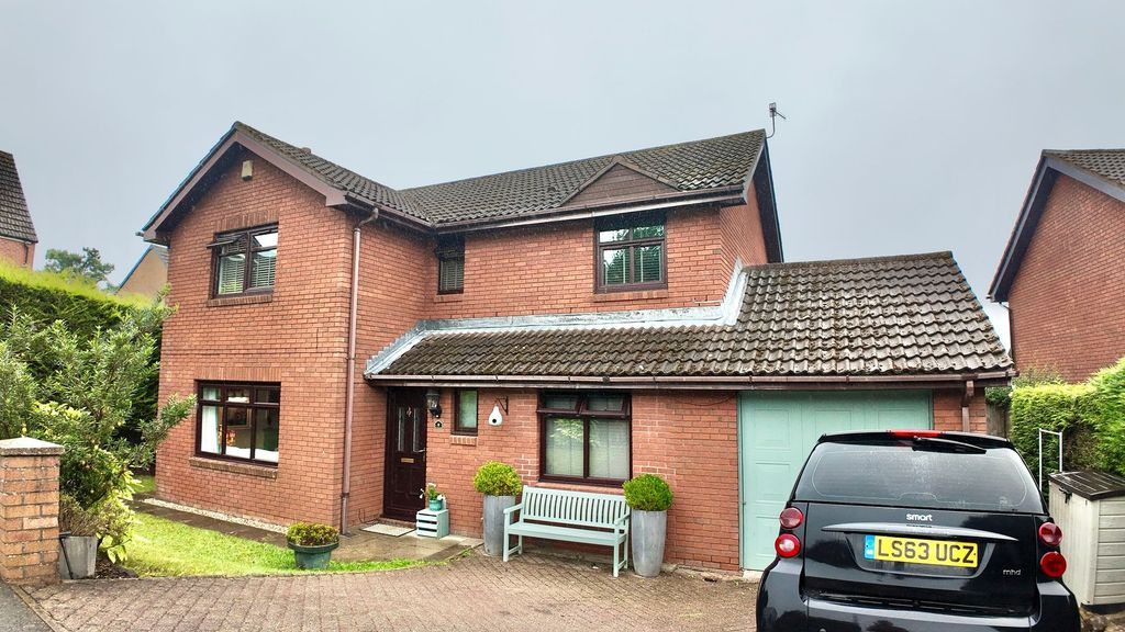 Property photo 1 of 38