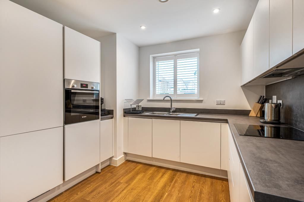 Property photo 2 of 21 Kitchen