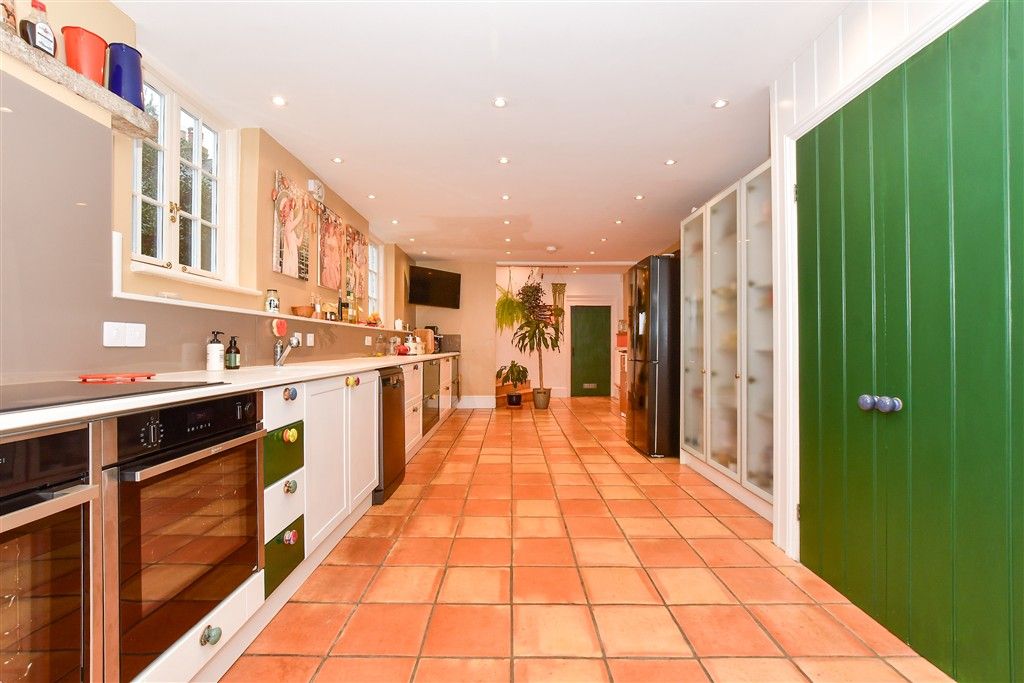 Property photo 1 of 21 Kitchen/ Breakfast Room
