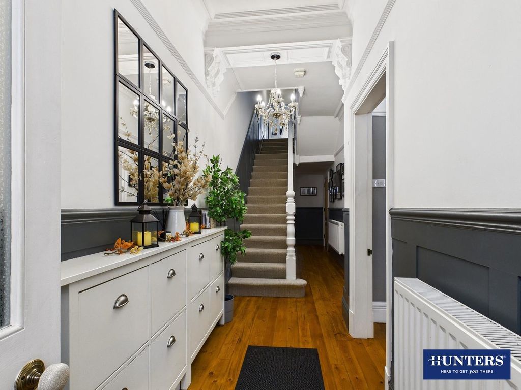 Property photo 2 of 29 Entrance Hall