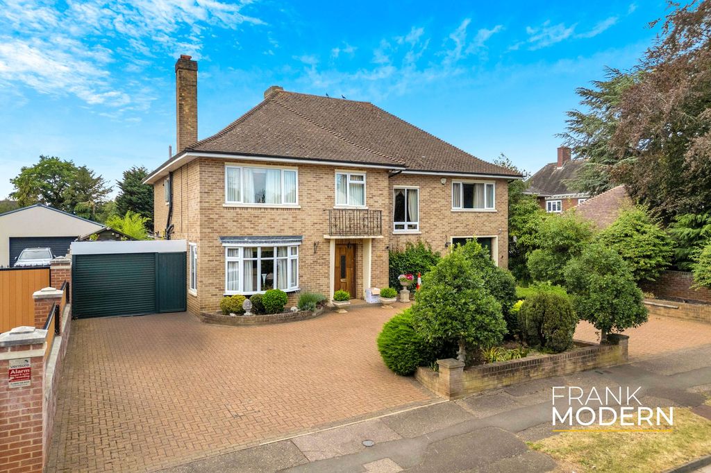 Property photo 1 of 31 Front