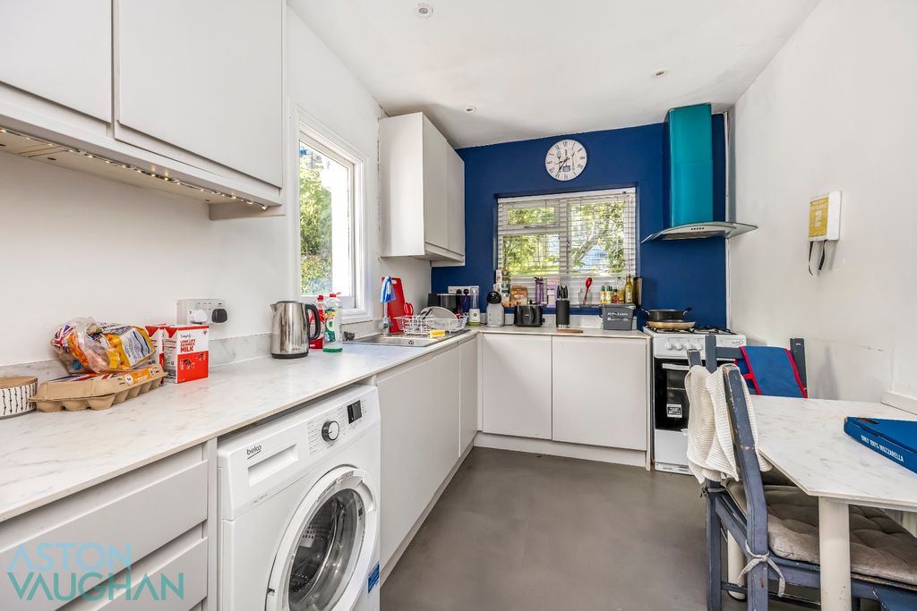 Property photo 1 of 8 4630080