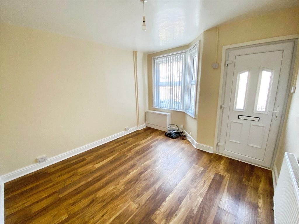 Property photo 2 of 10 Picture No. 09