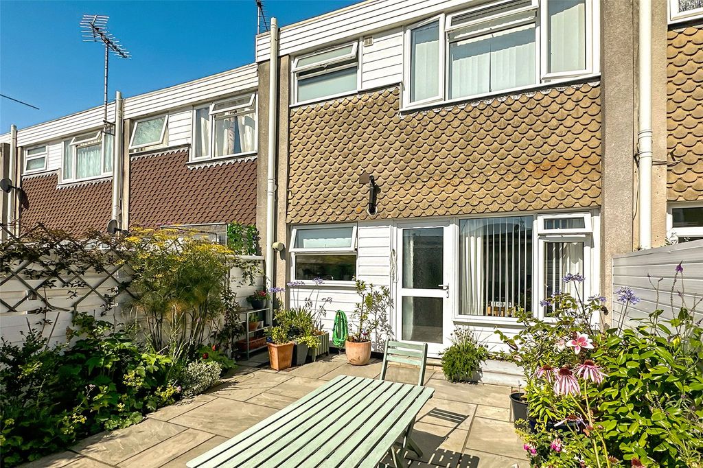 Property photo 2 of 22 Picture No. 26