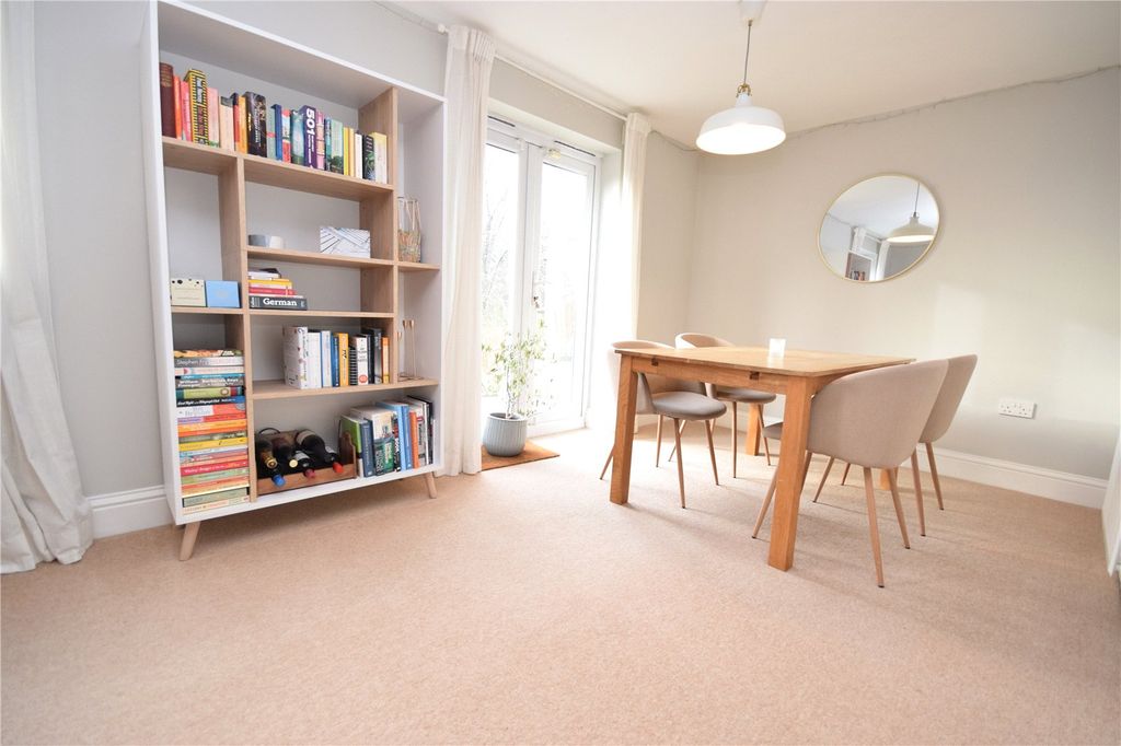 Property photo 3 of 13 Picture No. 09