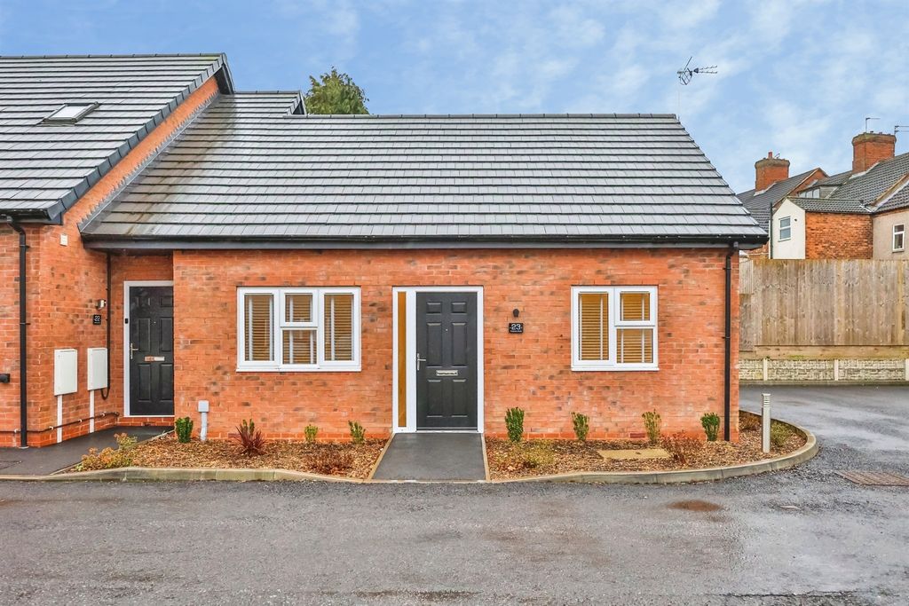 Property photo 1 of 19