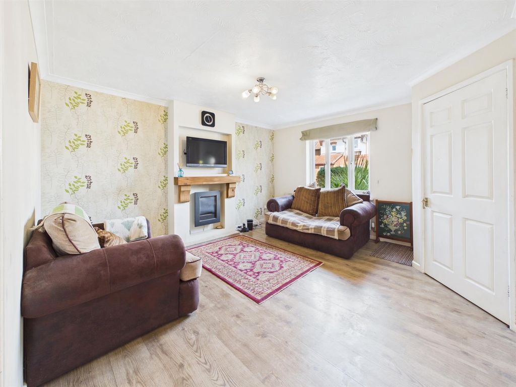 Property photo 3 of 15