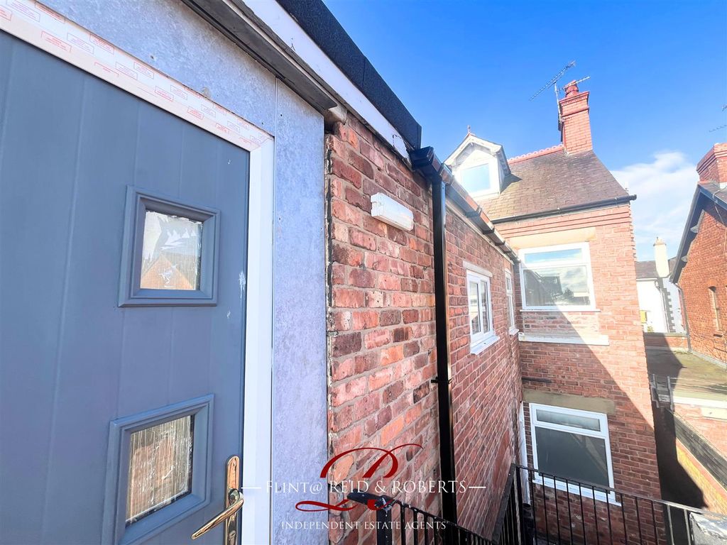 Property photo 2 of 9 2.Png