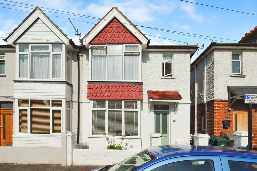 Property photo 1 of 20
