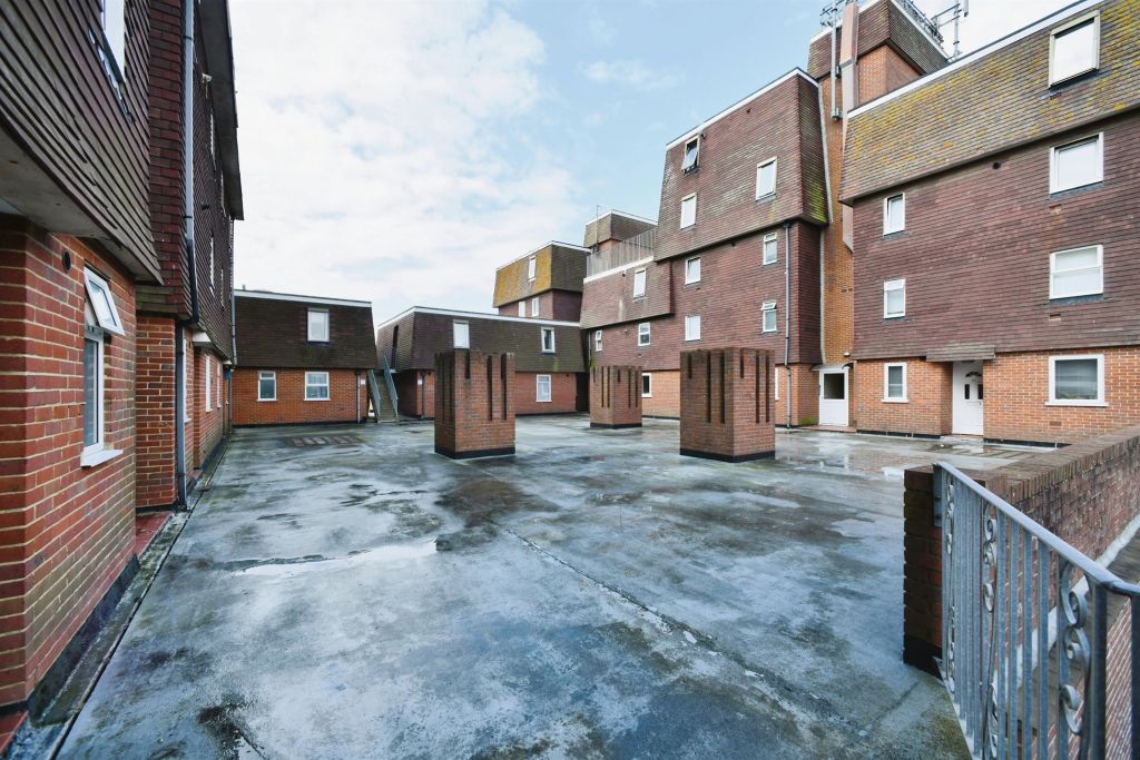 Additional image 16 of 2 bed flat for saleBalcombe Road, Peacehaven BN10