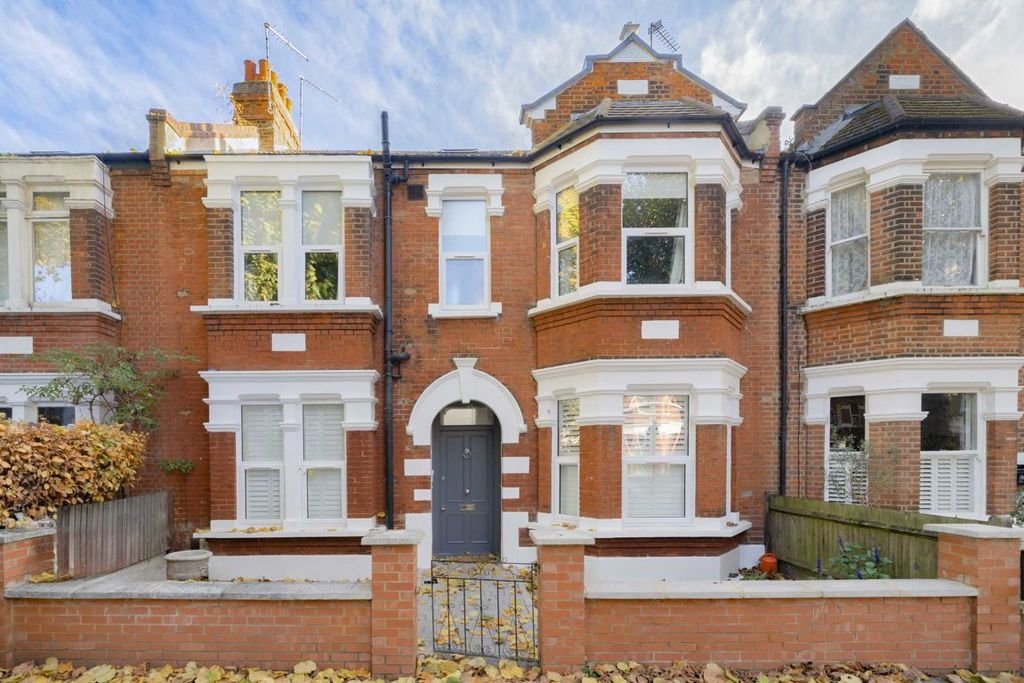 Property photo 1 of 8