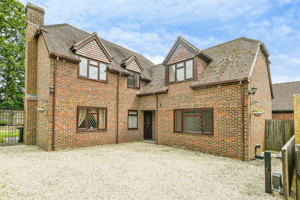Property photo 1 of 18