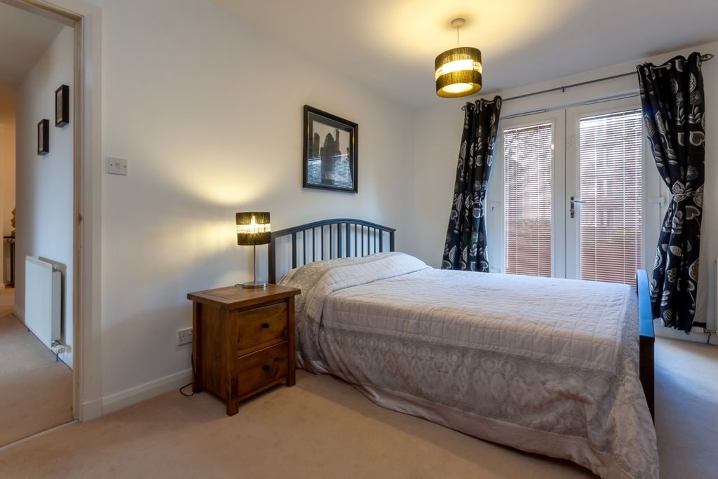 Property photo 3 of 22