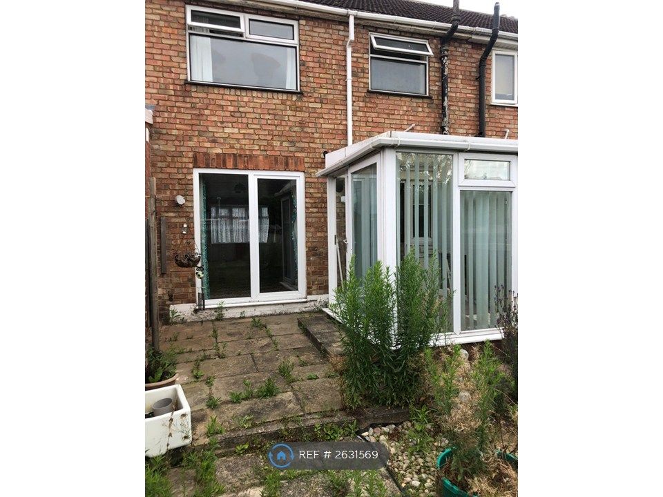 Property photo 3 of 12