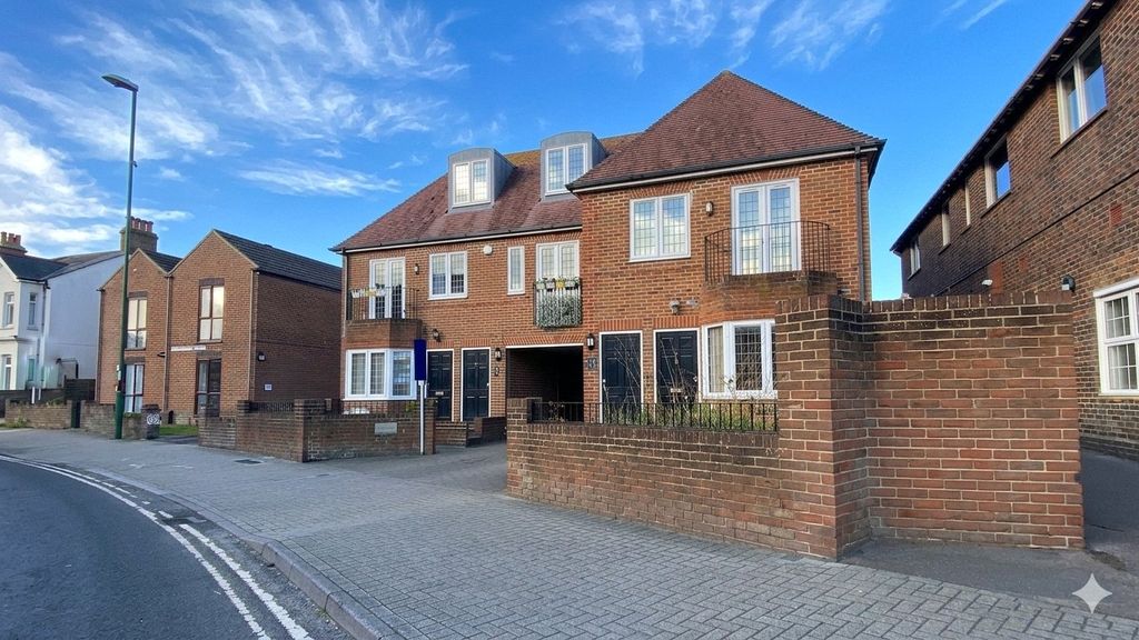 Property photo 1 of 10 Picture No. 26