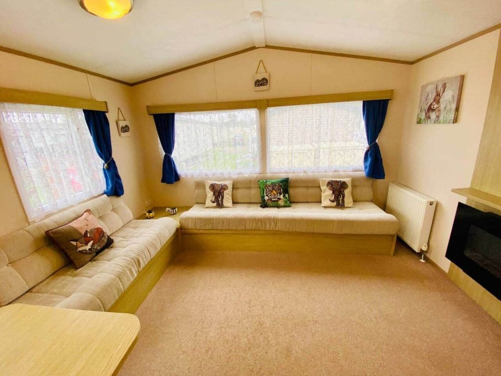 Property photo 3 of 23