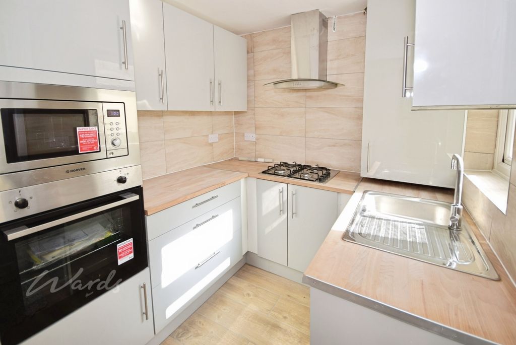 Property photo 2 of 8 Magpie Kitchen