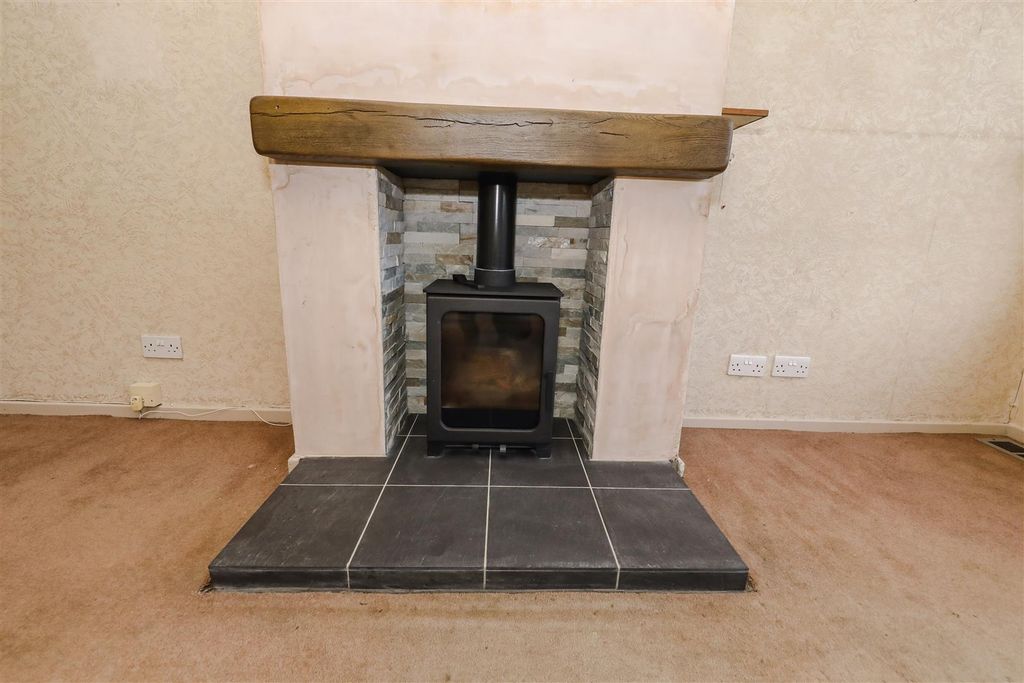 Property photo 2 of 16 C