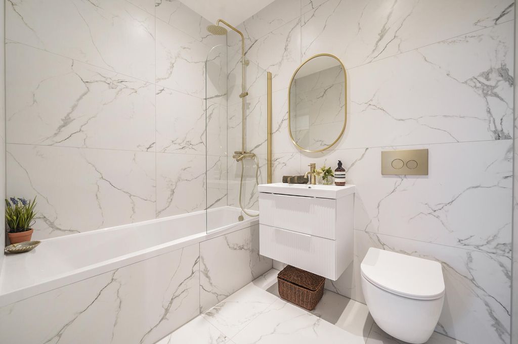Property photo 1 of 3 Bathroom