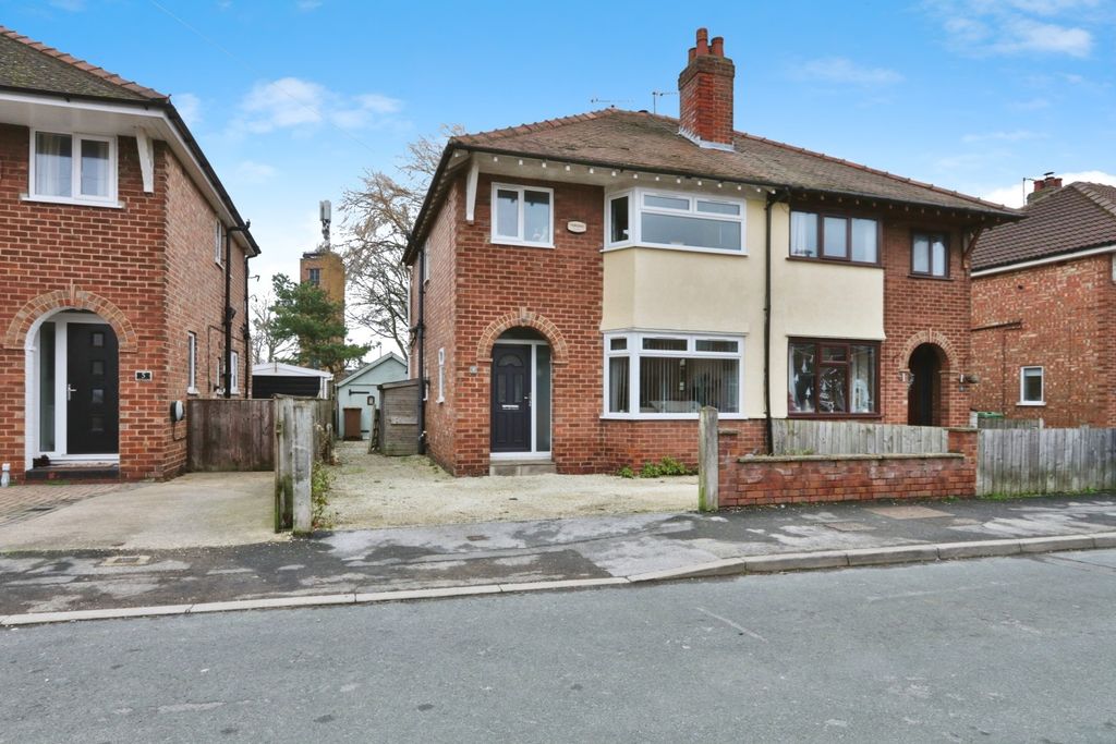 Property photo 1 of 21 4748901