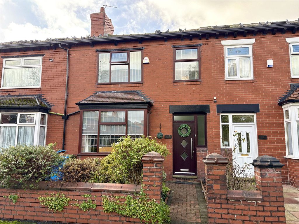 Property photo 1 of 18 Front External