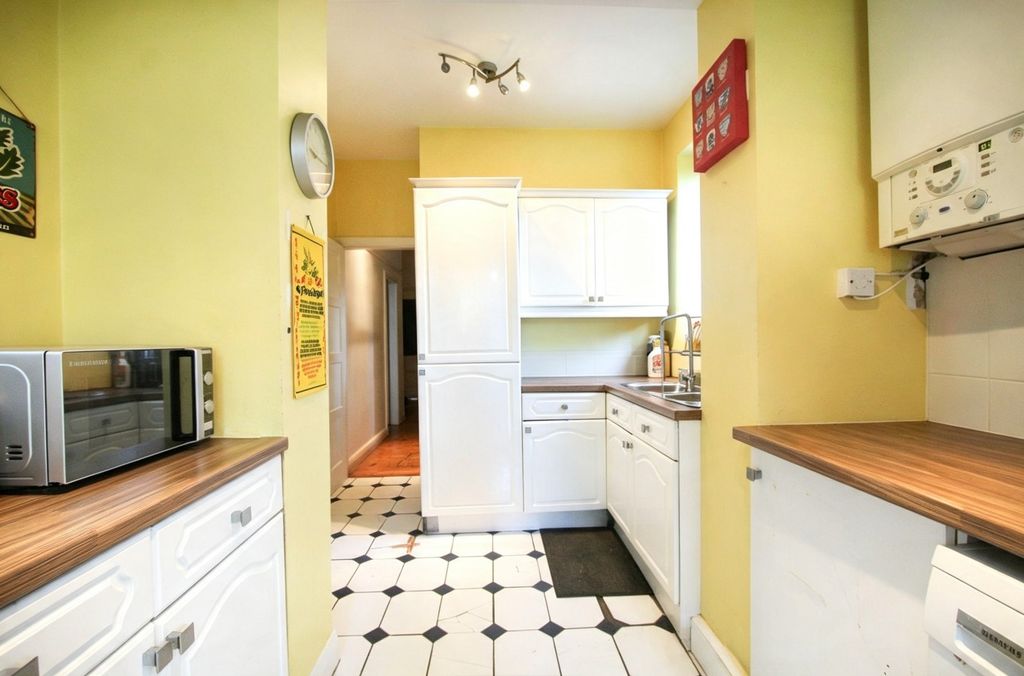 Property photo 3 of 15