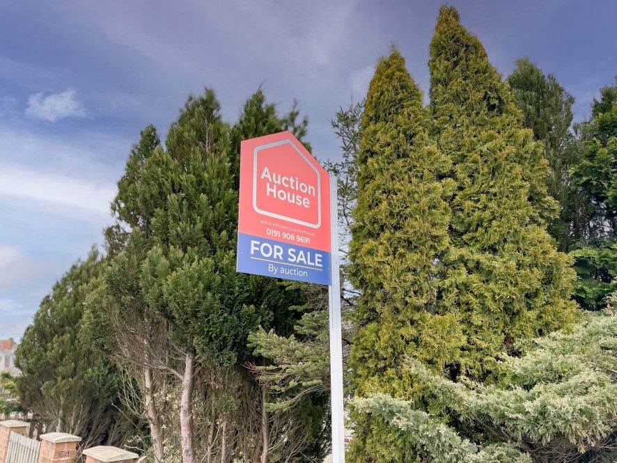 Property photo 2 of 23