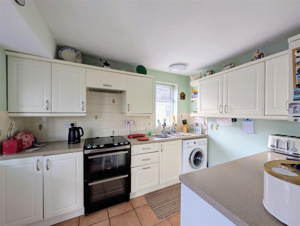 Property photo 3 of 15