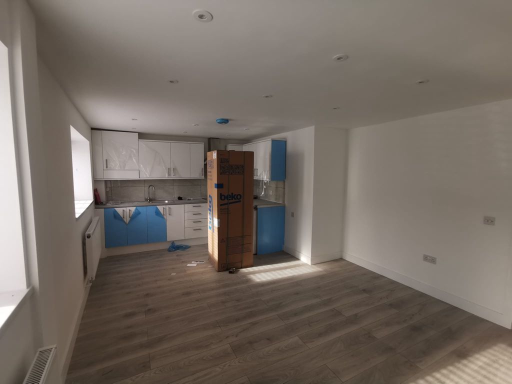 Property photo 1 of 8 Photo 7