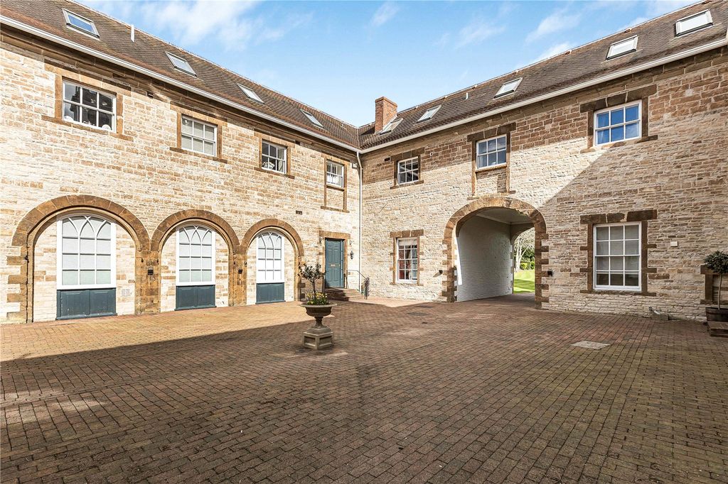 Additional image 9 of 3 bed flat for saleCompton Verney, Warwickshire CV35