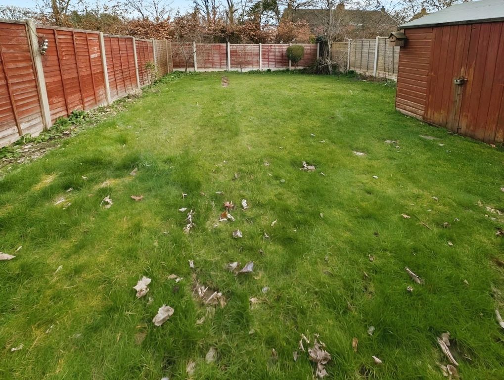 Property photo 2 of 18 829A683c-Lawn.Jpg