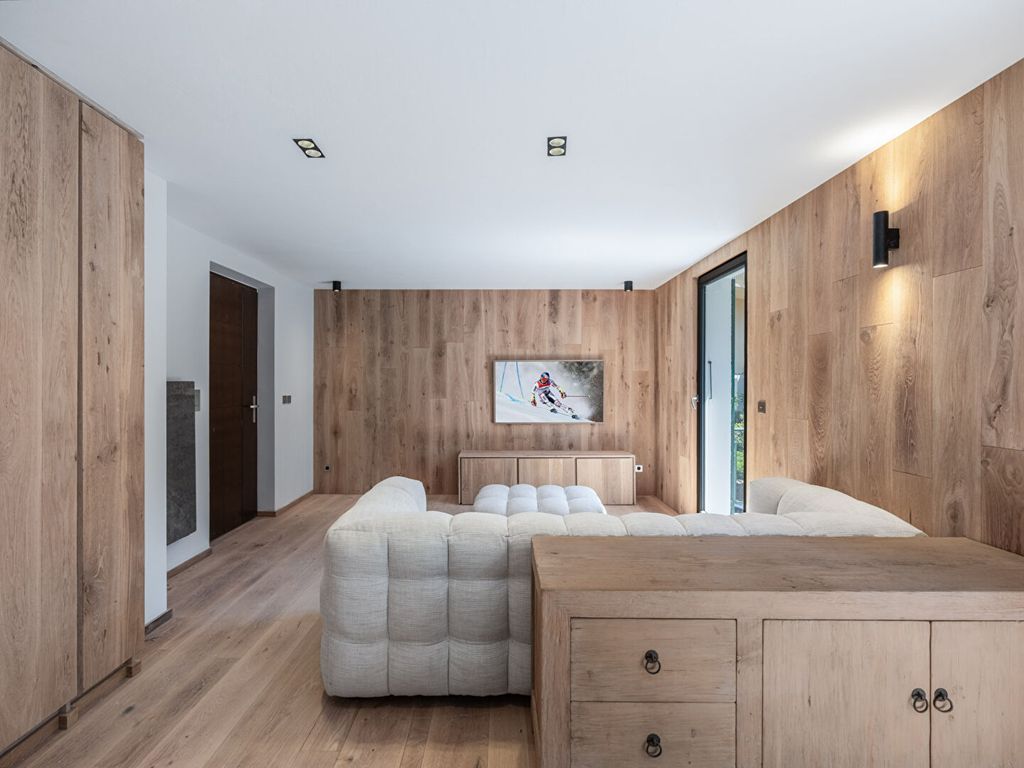 Property photo 2 of 11 Megeve Apartment For