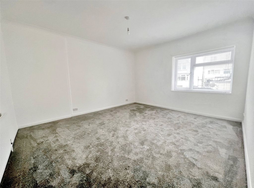 Property photo 3 of 10 Picture No. 07