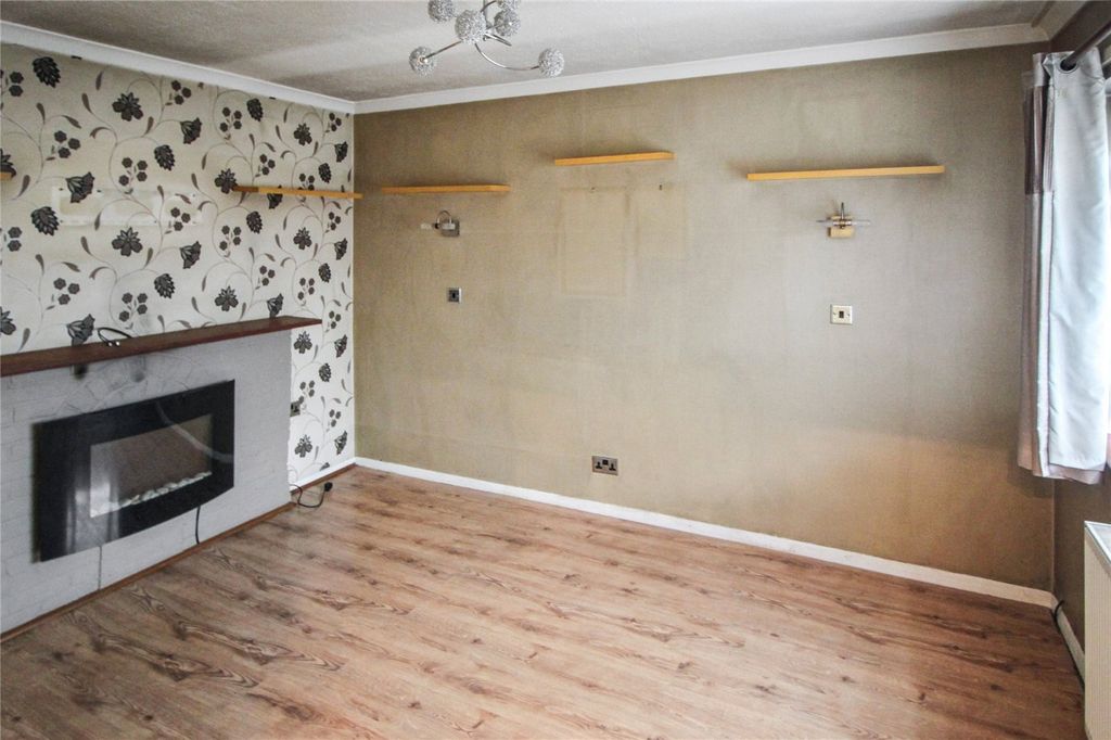 Property photo 3 of 13 Picture No. 02