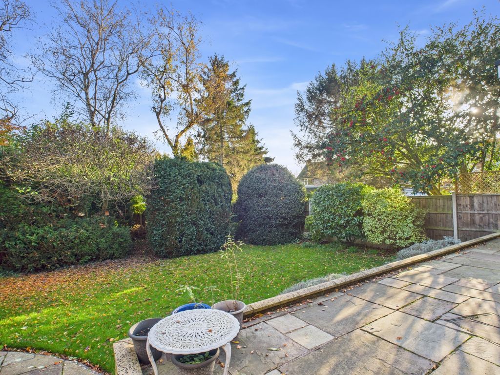 Property photo 2 of 26 Cam03293G0-Pr0250-Still003