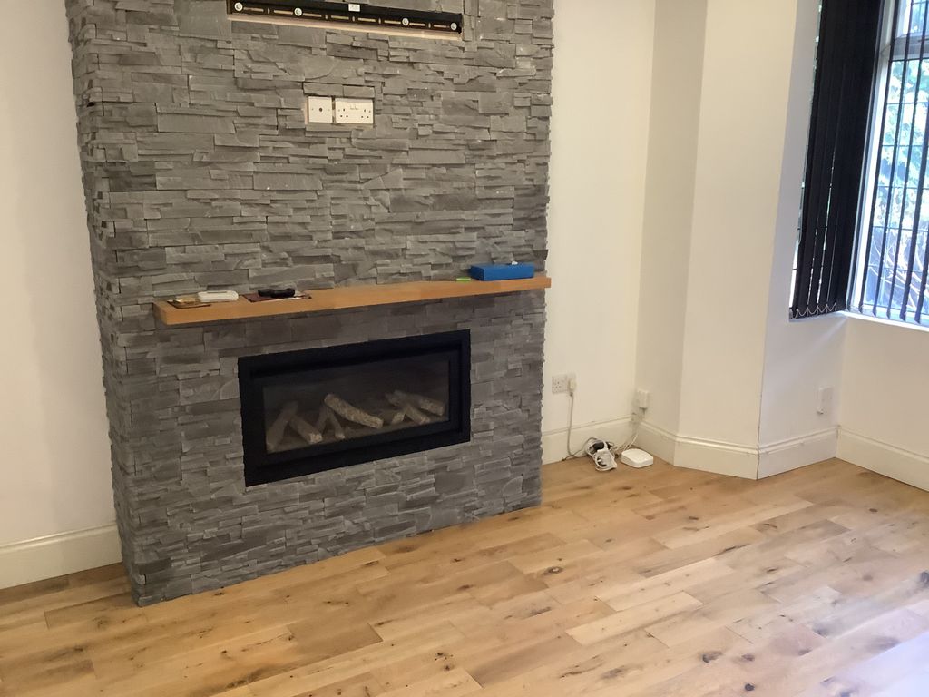 Property photo 2 of 12 Lounge