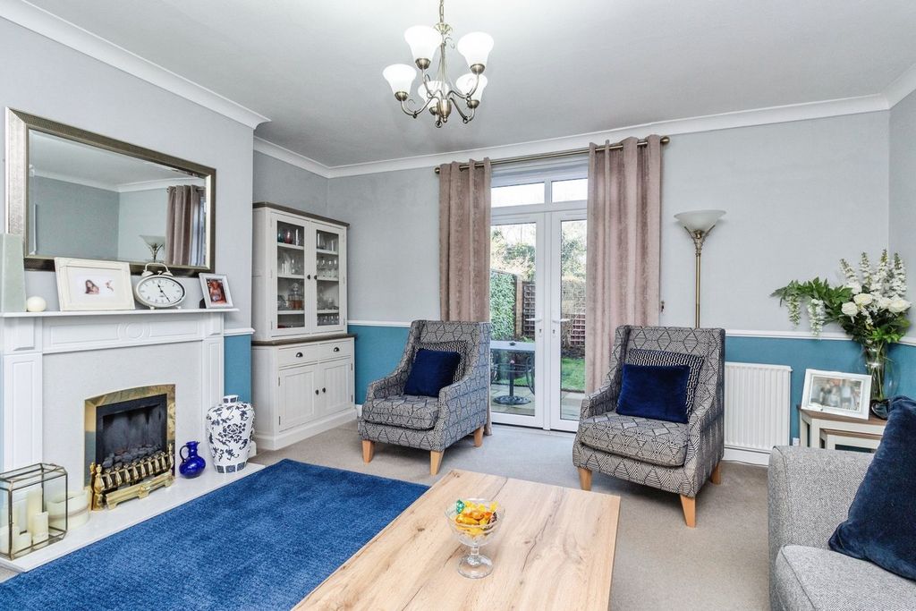 Property photo 3 of 16