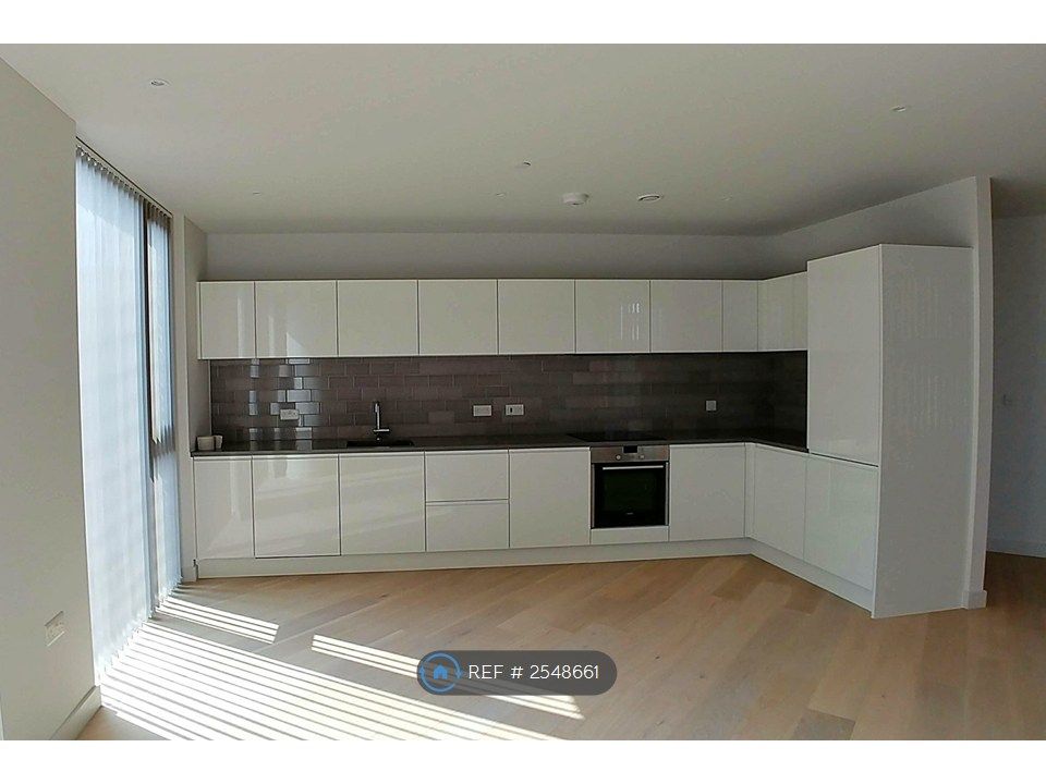 Property photo 2 of 17 Kitchen