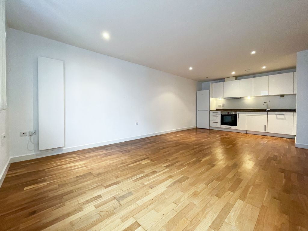 Property photo 1 of 10 Photo 2