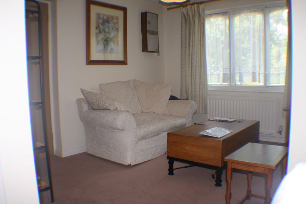 Property photo 2 of 4