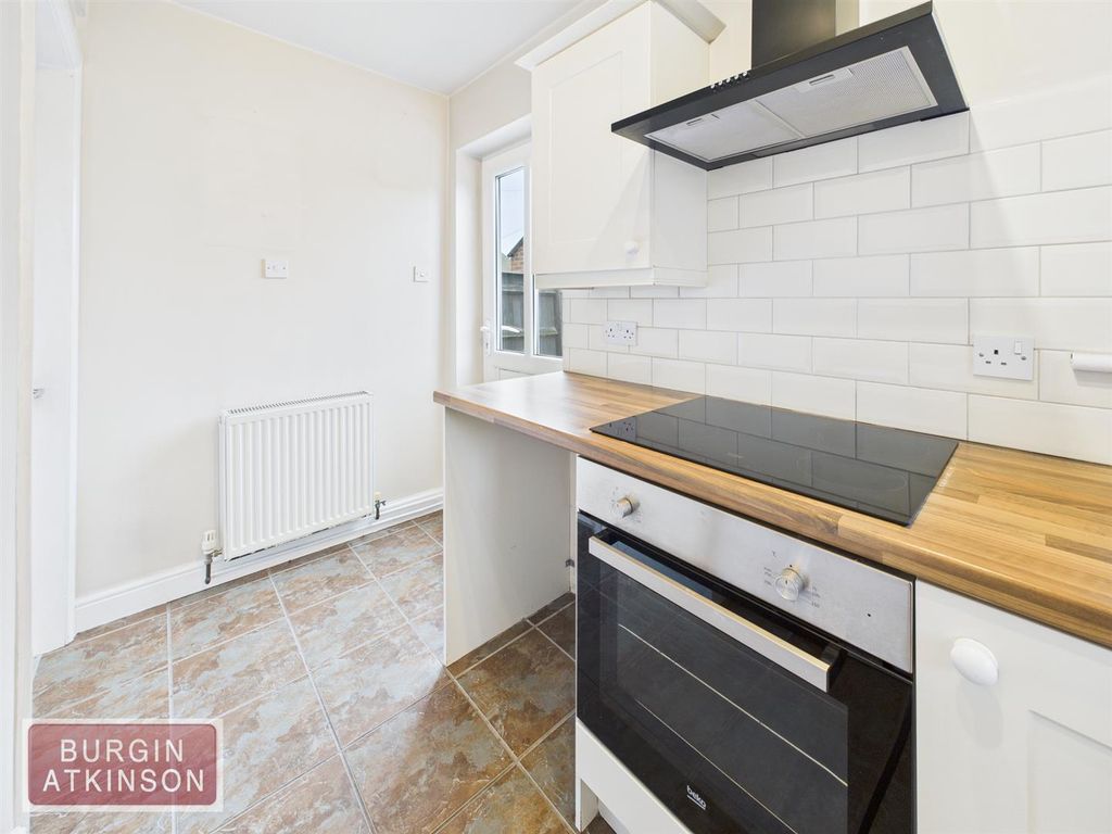 Property photo 2 of 28 Cam01619G0-Pr0179-Still022.Jpg