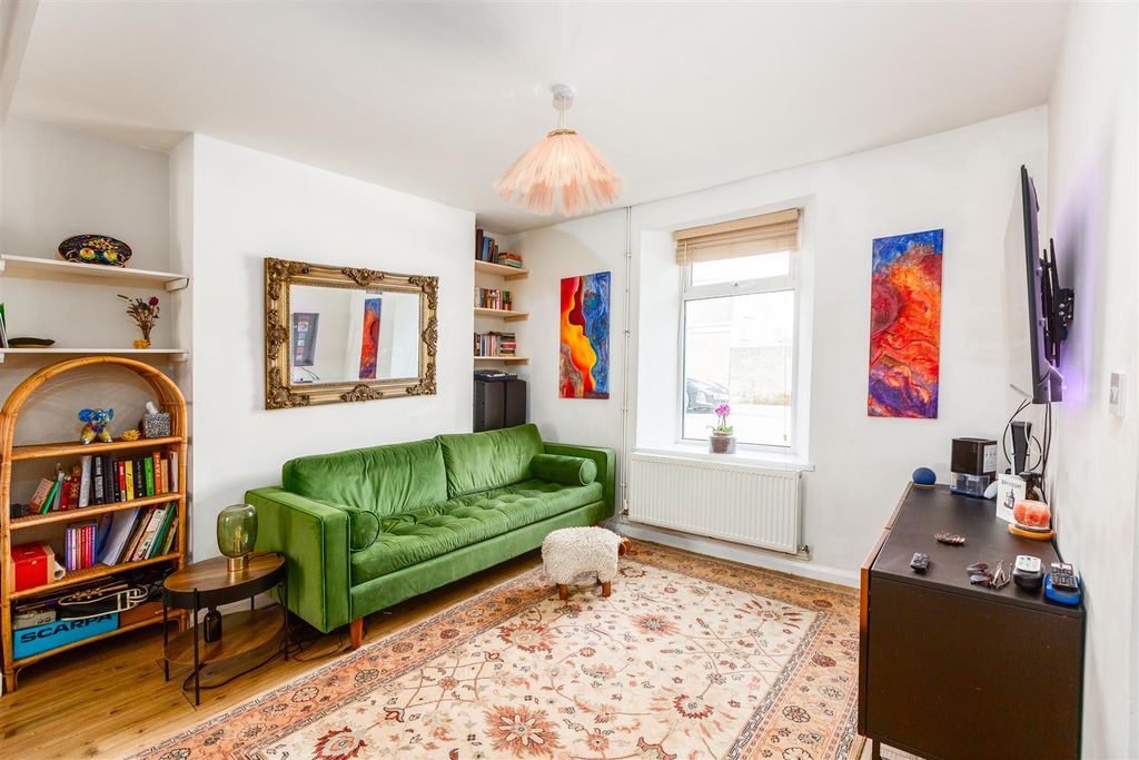 Property photo 3 of 31 Cz0A7329-Edit.Jpg