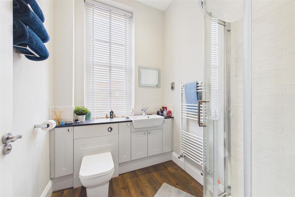 Property photo 3 of 9 Shower Room