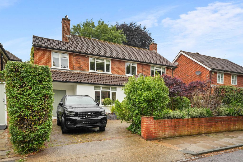 Property photo 1 of 30