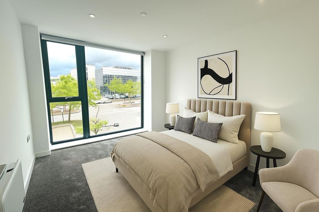 Property photo 3 of 4